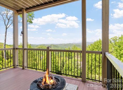 52 Logging Horse Road Burnsville NC 28714
