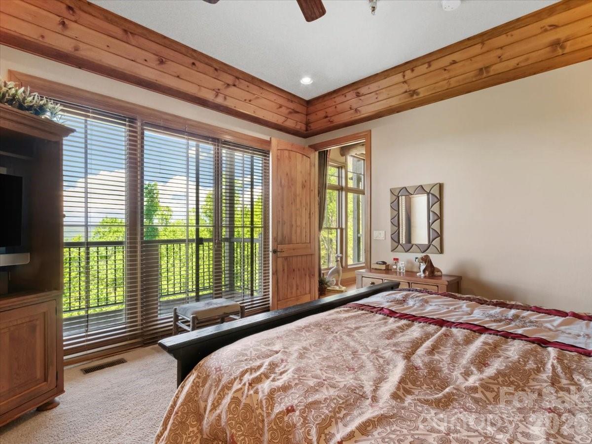 52 Logging Horse Road Burnsville NC 28714