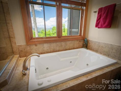 52 Logging Horse Road Burnsville NC 28714