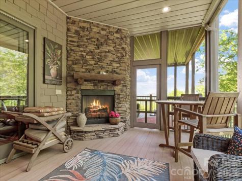 52 Logging Horse Road Burnsville NC 28714