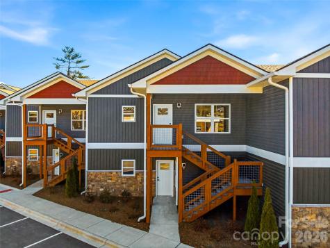 143 Carver Street Brevard NC 28712
