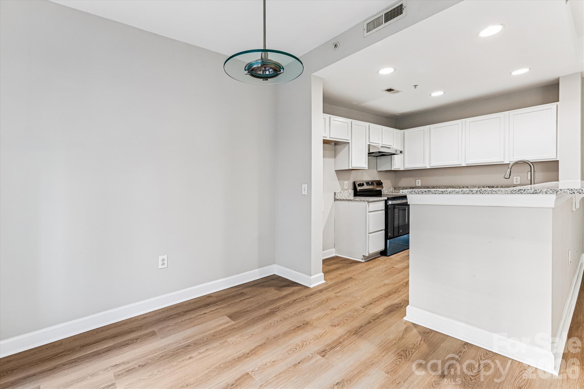 718 W Trade Street Charlotte NC 28202