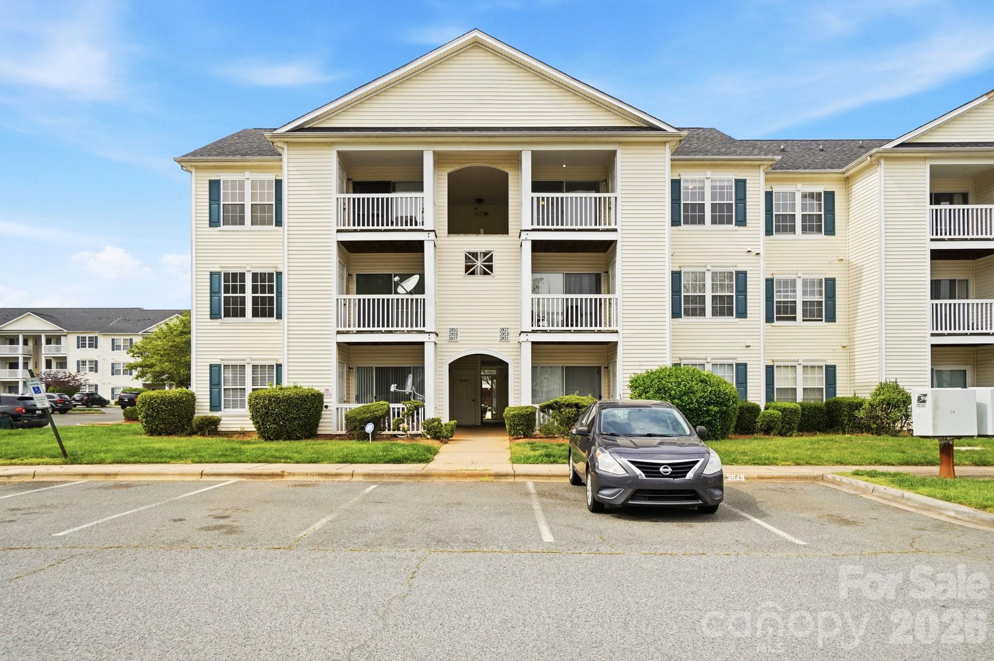 3937 Mohawk Court Charlotte NC 28215