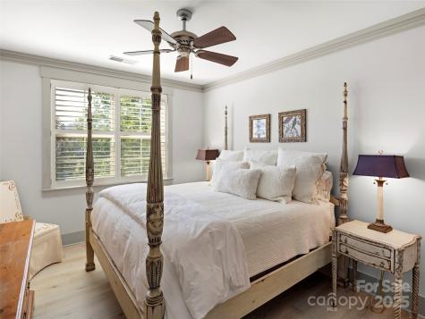 5 Farleigh Street Asheville NC 28803