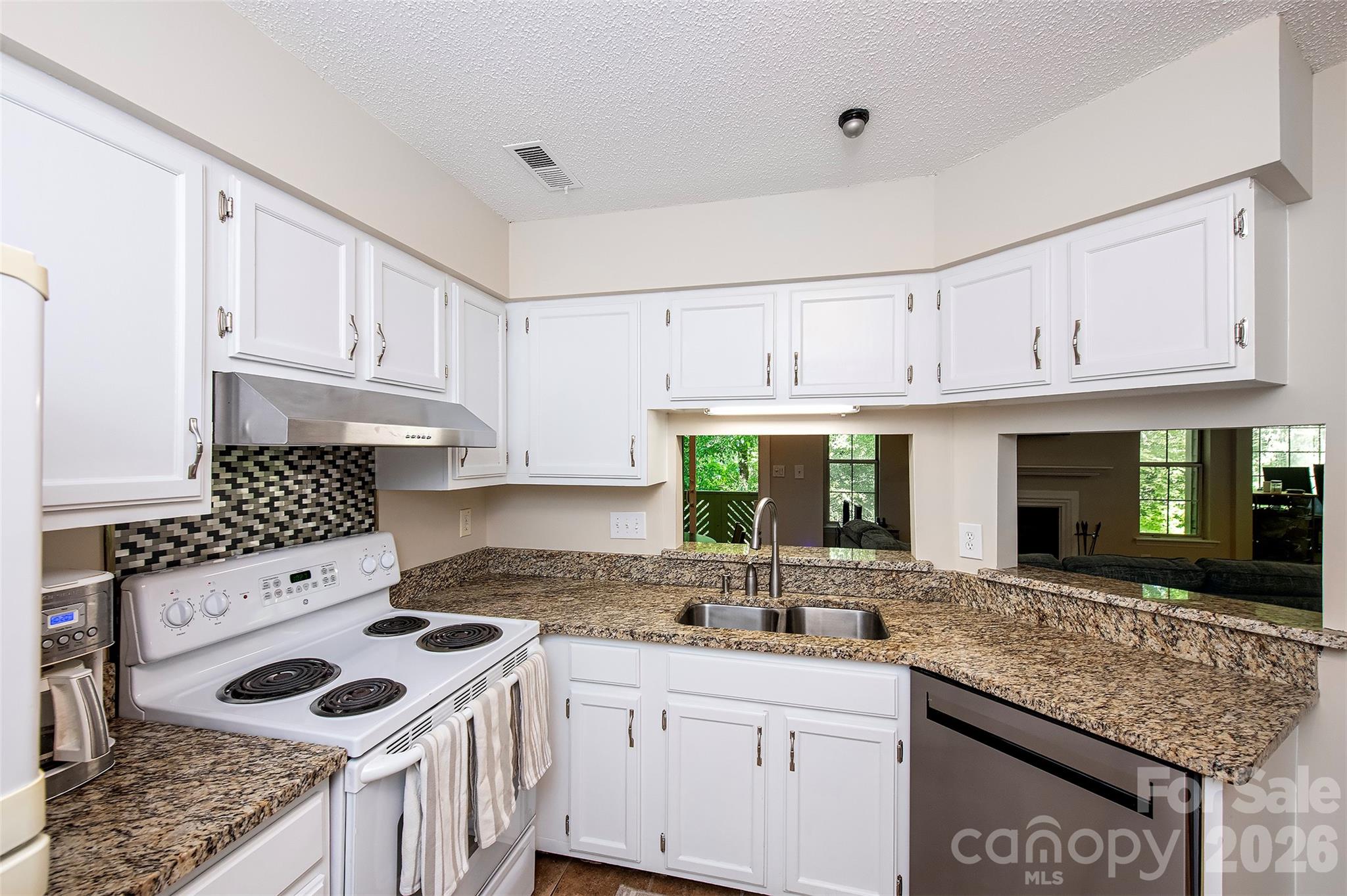 6500 Clavell Lane Charlotte NC 28210