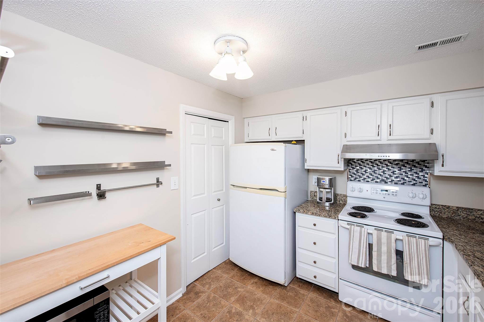 6500 Clavell Lane Charlotte NC 28210