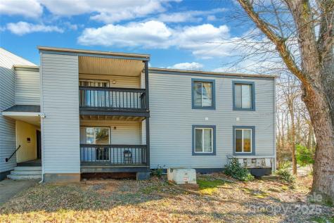 833 Farmhurst Drive Charlotte NC 28217