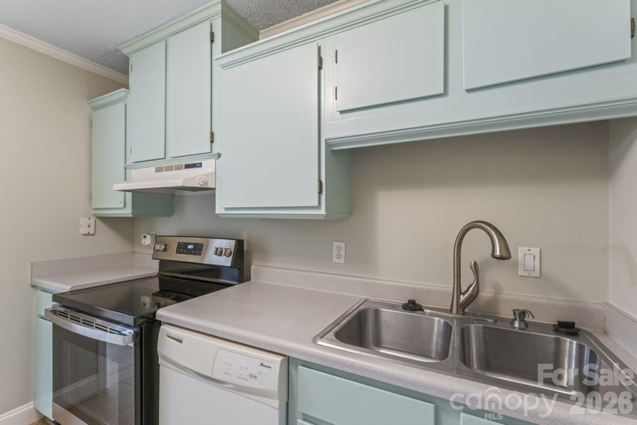 4747 Hedgemore Drive Charlotte NC 28209
