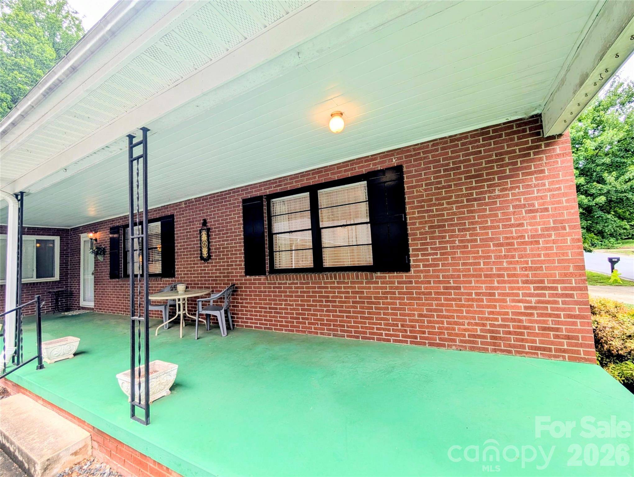 1014 SW Wright Street SW Lenoir NC 28645