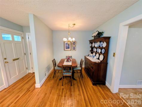 1014 SW Wright Street SW Lenoir NC 28645