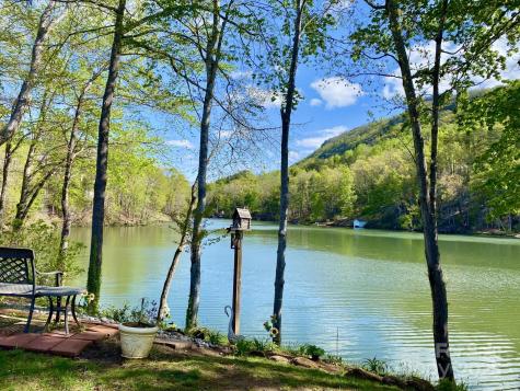 102 W Lake Drive N Lake Lure NC 28746