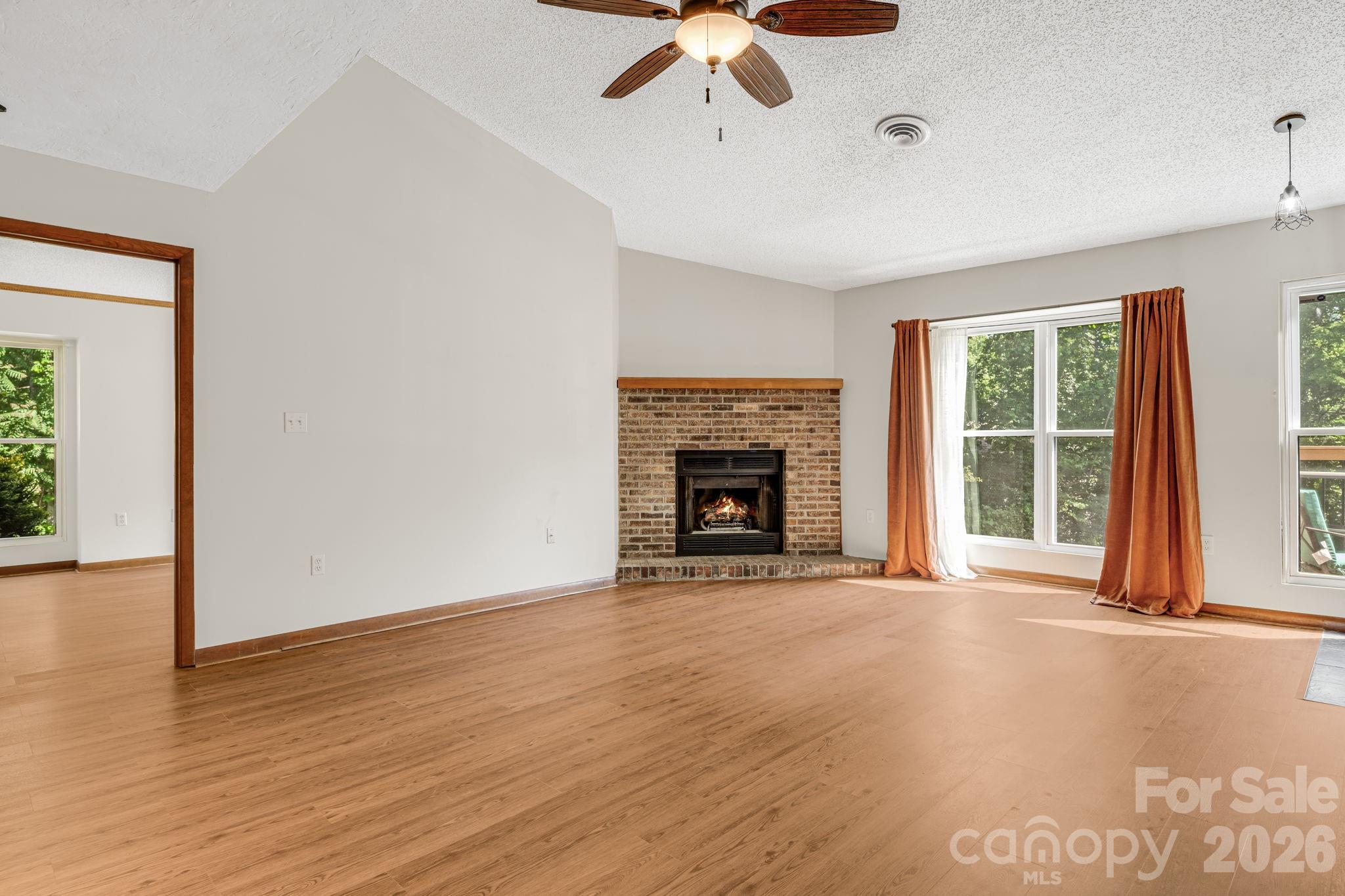 60 Ravencroft Lane Asheville NC 28803