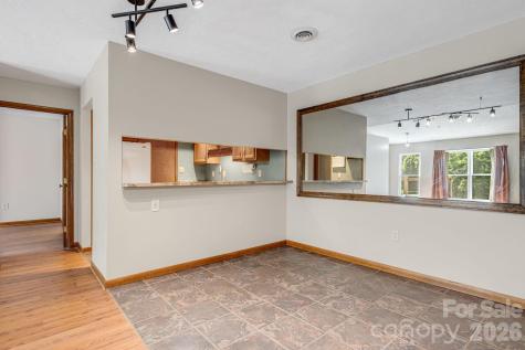 60 Ravencroft Lane Asheville NC 28803