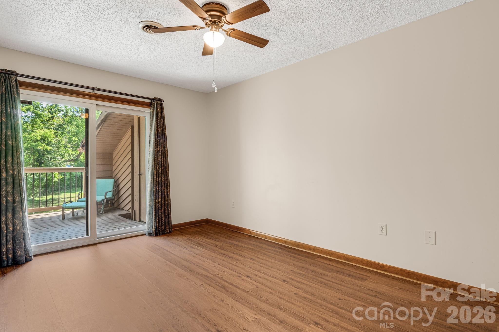 60 Ravencroft Lane Asheville NC 28803