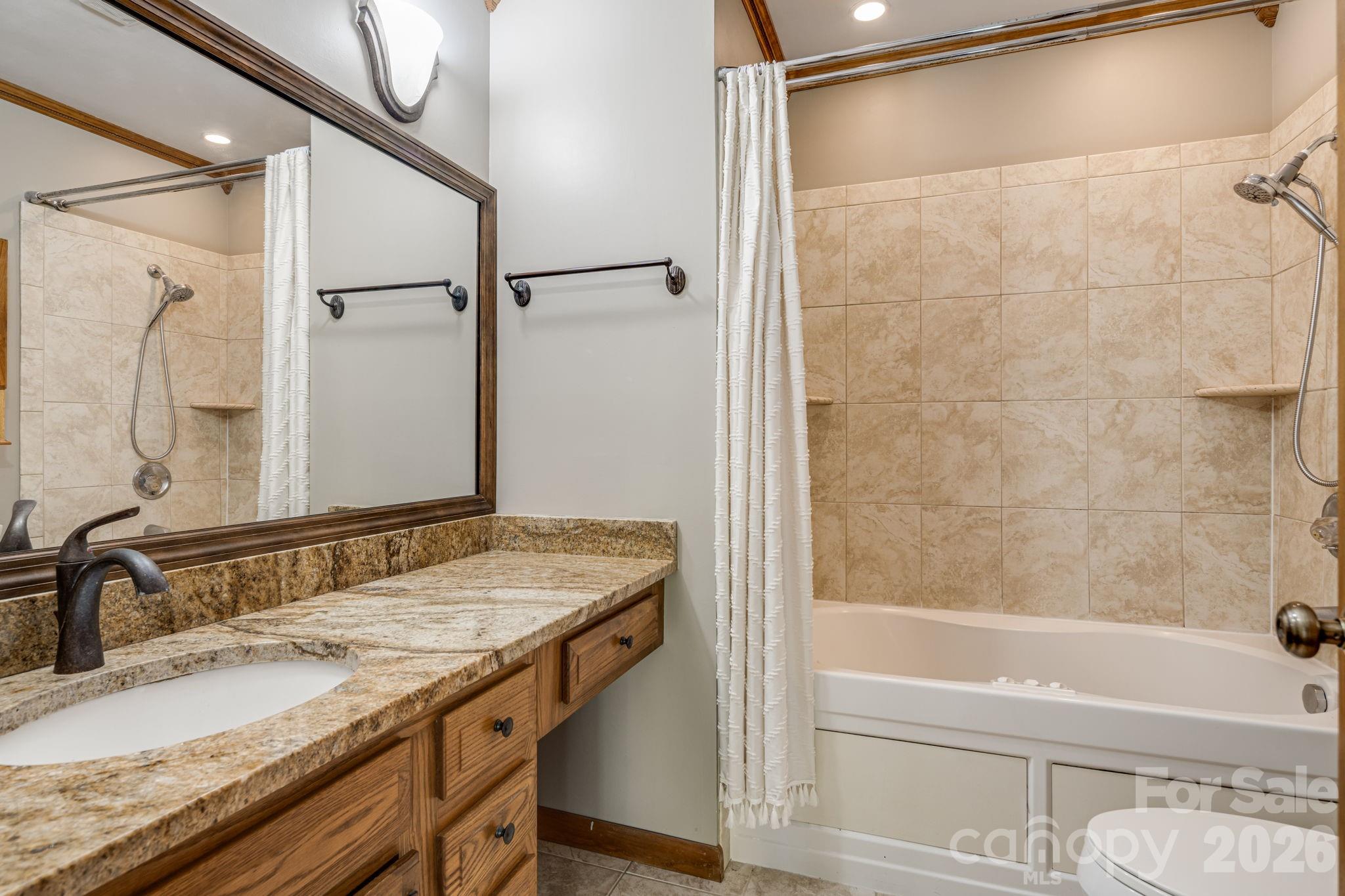 60 Ravencroft Lane Asheville NC 28803