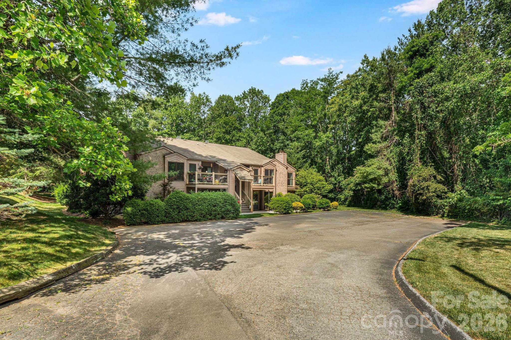 60 Ravencroft Lane Asheville NC 28803