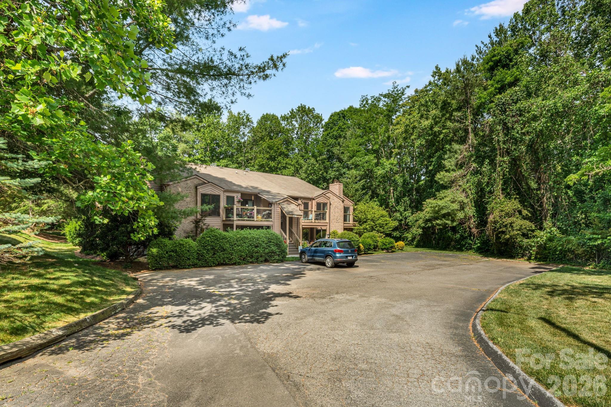 60 Ravencroft Lane Asheville NC 28803