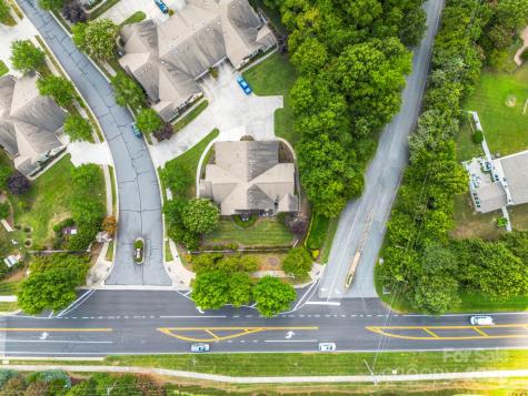 2459 Coltsview Lane Matthews NC 28105