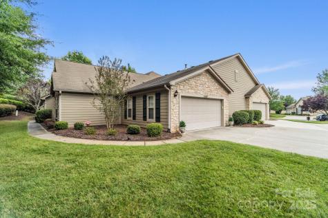 2459 Coltsview Lane Matthews NC 28105