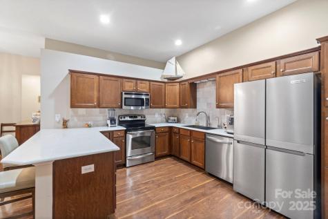 2459 Coltsview Lane Matthews NC 28105