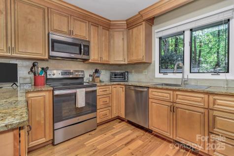 23 Cedarwood Trail Asheville NC 28803