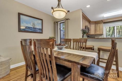 23 Cedarwood Trail Asheville NC 28803