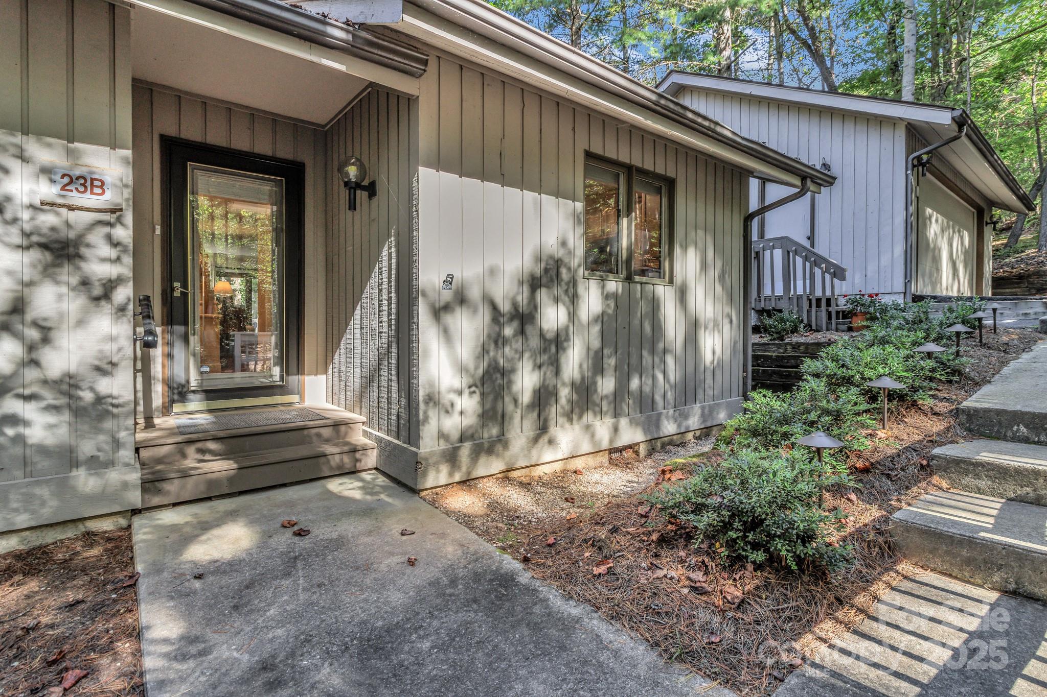 23 Cedarwood Trail Asheville NC 28803