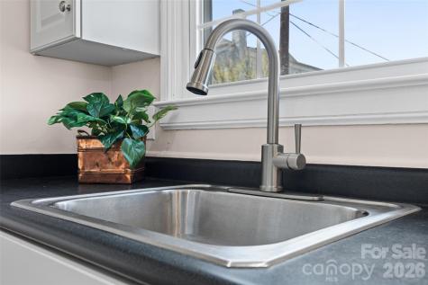 520 Wakefield Drive Charlotte NC 28209