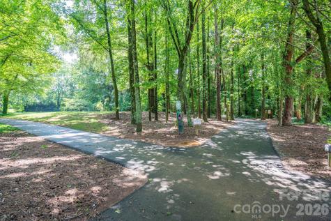 1018 Southwest Drive Davidson NC 28036