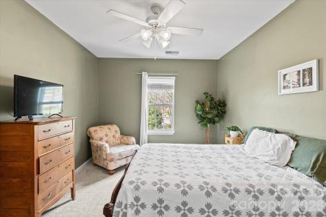 233 Appeldoorn Circle Asheville NC 28803