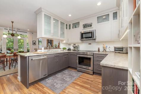 830 Cherokee Road Charlotte NC 28207