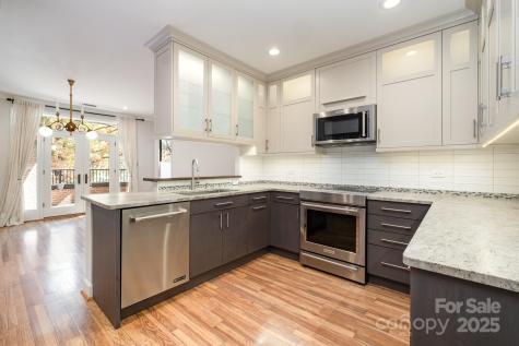 830 Cherokee Road Charlotte NC 28207