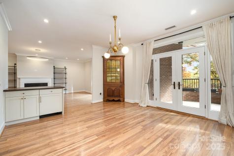 830 Cherokee Road Charlotte NC 28207