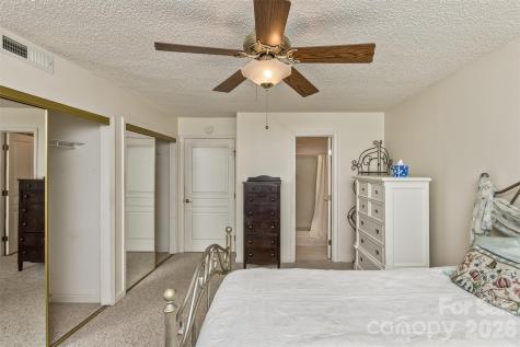 3305 Idle Hour Drive Asheville NC 28806