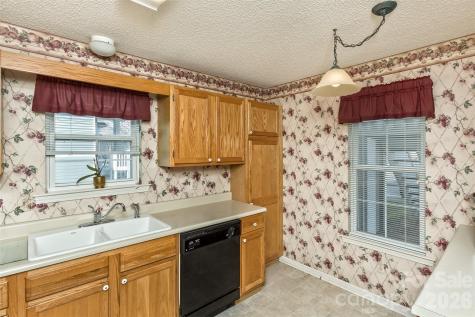 3305 Idle Hour Drive Asheville NC 28806