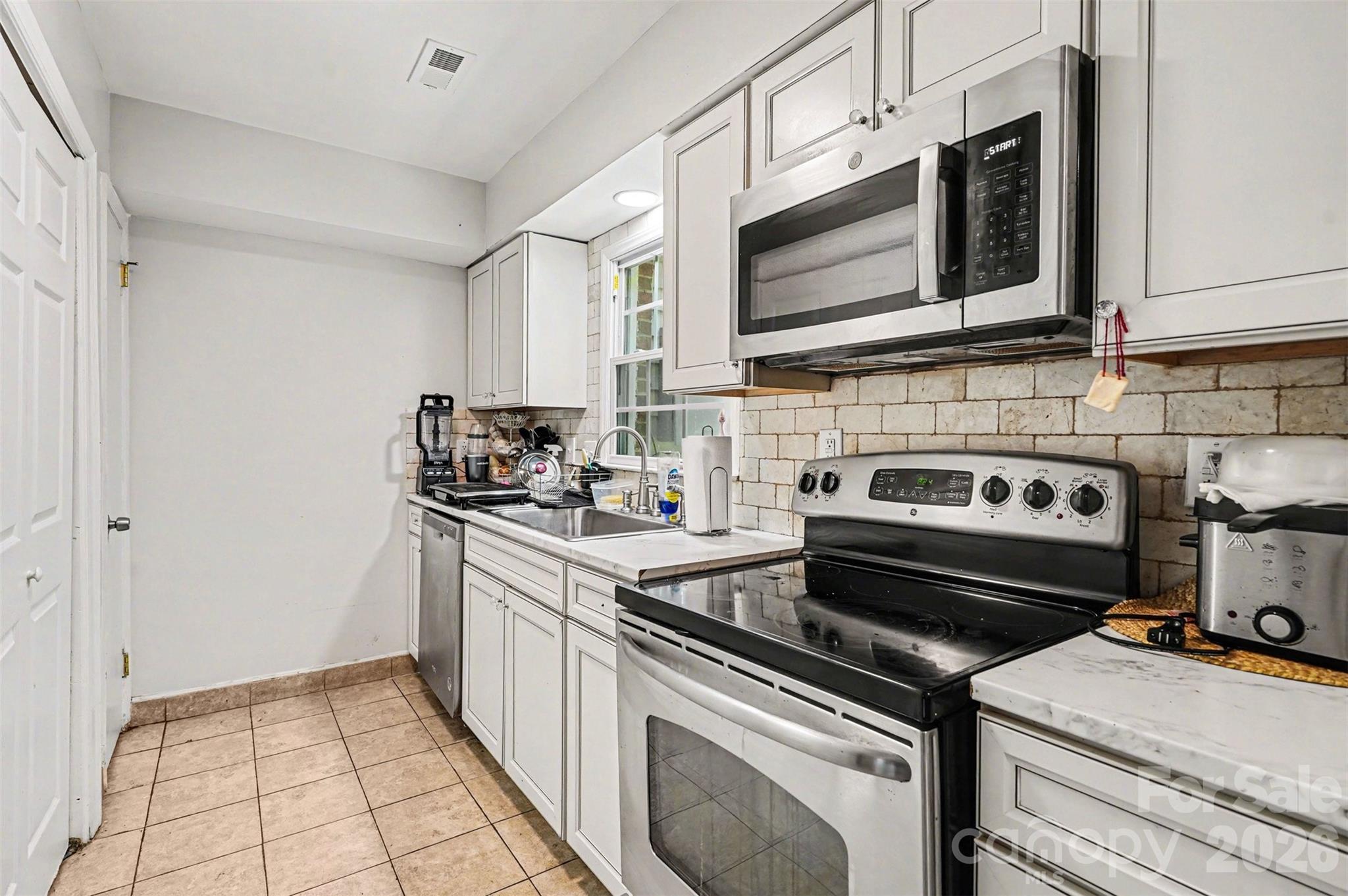 1236 Archdale Drive Charlotte NC 28217