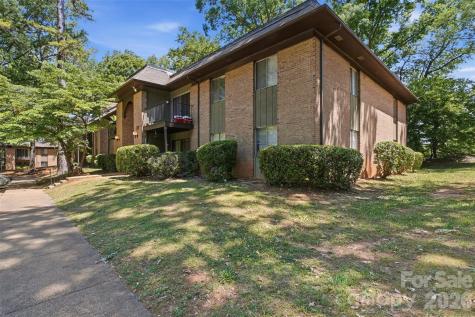 330 Orchard Trace Lane Charlotte NC 28213
