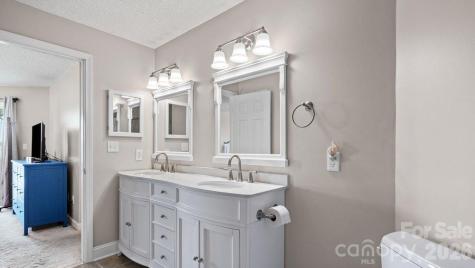 1338 Torrence Circle Davidson NC 28036