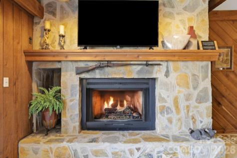 221 Toxaway Falls Drive Lake Toxaway NC 28747