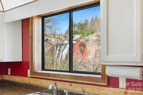 221 Toxaway Falls Drive Lake Toxaway NC 28747