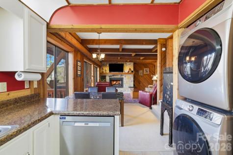 221 Toxaway Falls Drive Lake Toxaway NC 28747