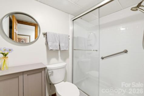 221 Toxaway Falls Drive Lake Toxaway NC 28747