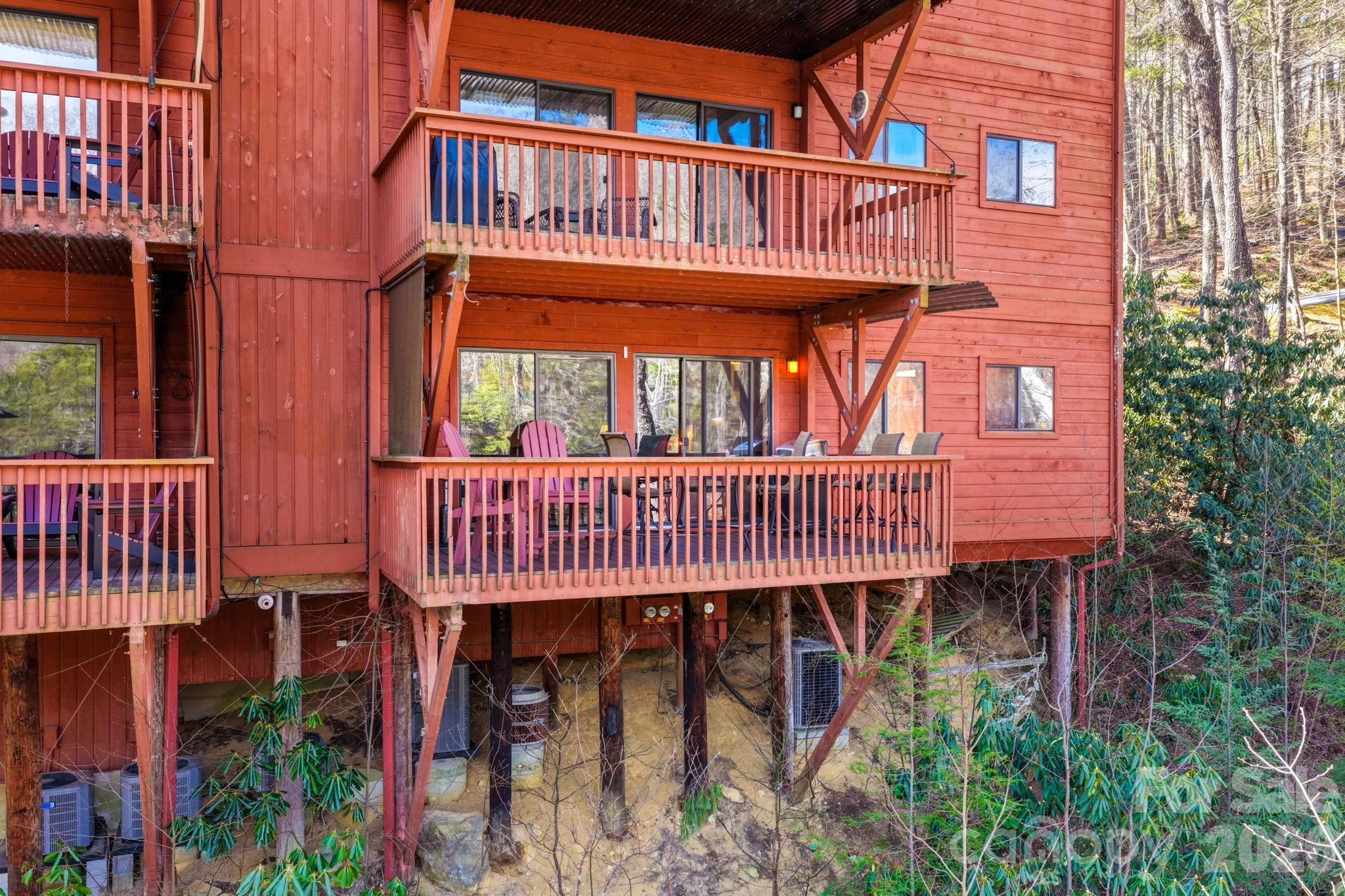 221 Toxaway Falls Drive Lake Toxaway NC 28747