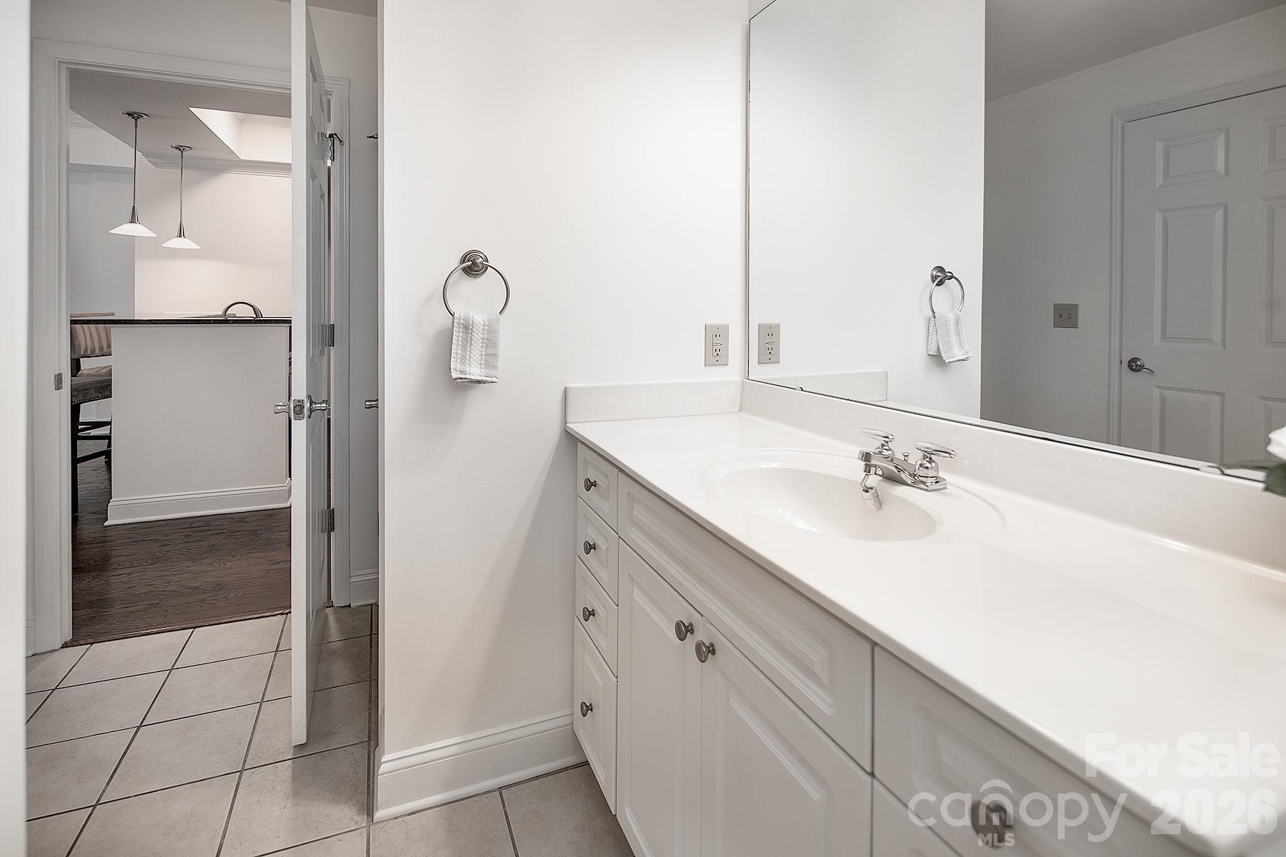 300 W 5th Street W Charlotte NC 28202
