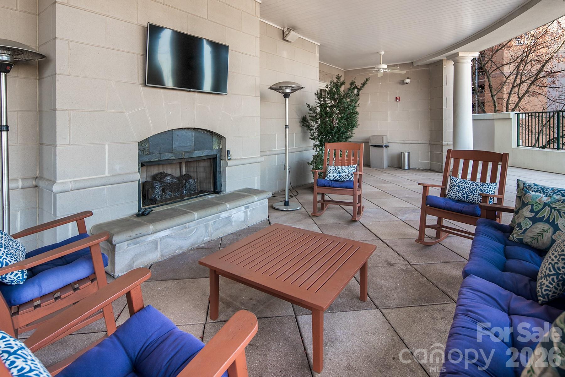 300 W 5th Street W Charlotte NC 28202