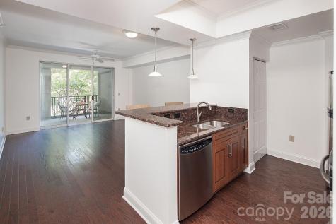 300 W 5th Street W Charlotte NC 28202