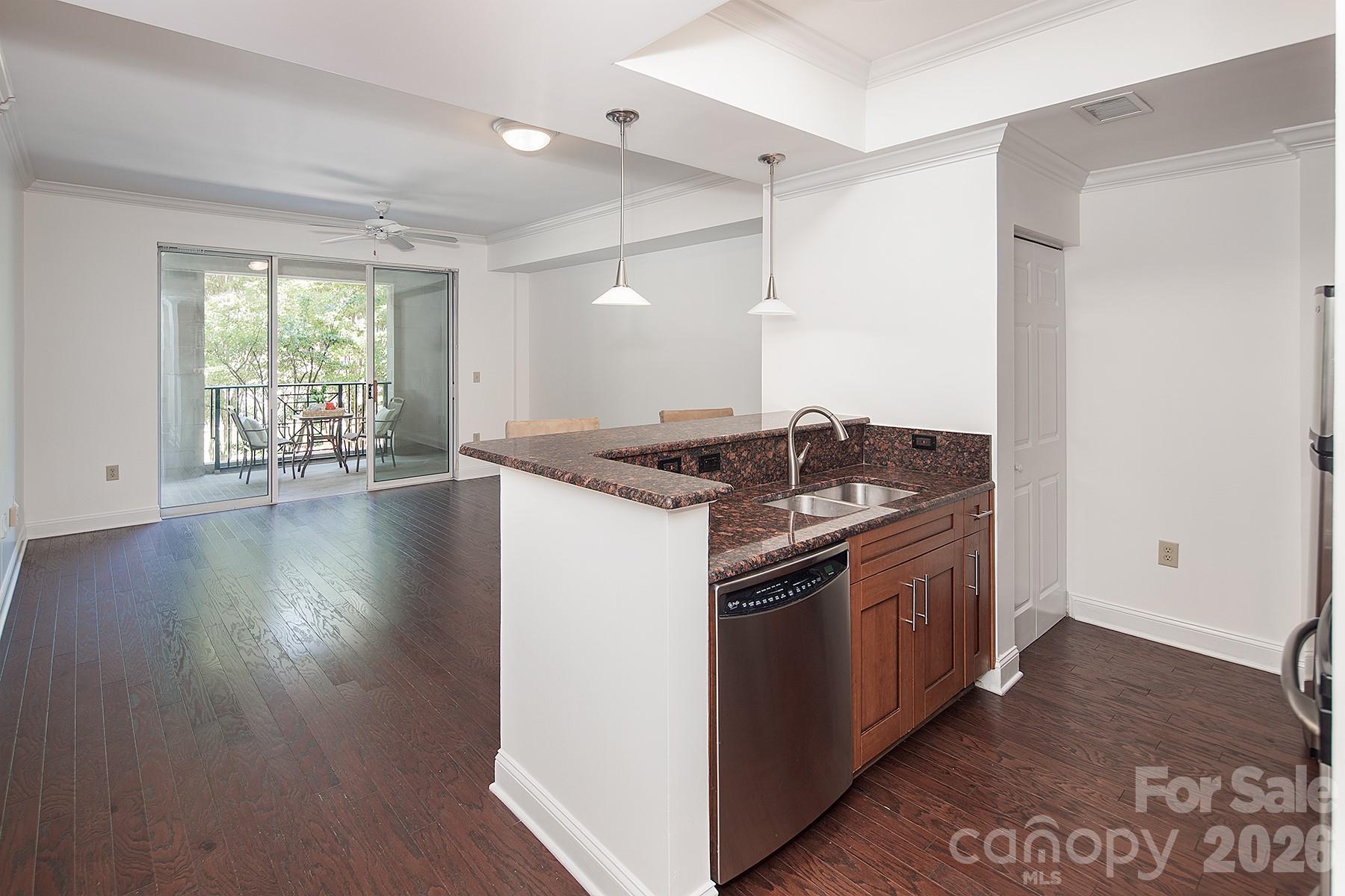 300 W 5th Street W Charlotte NC 28202