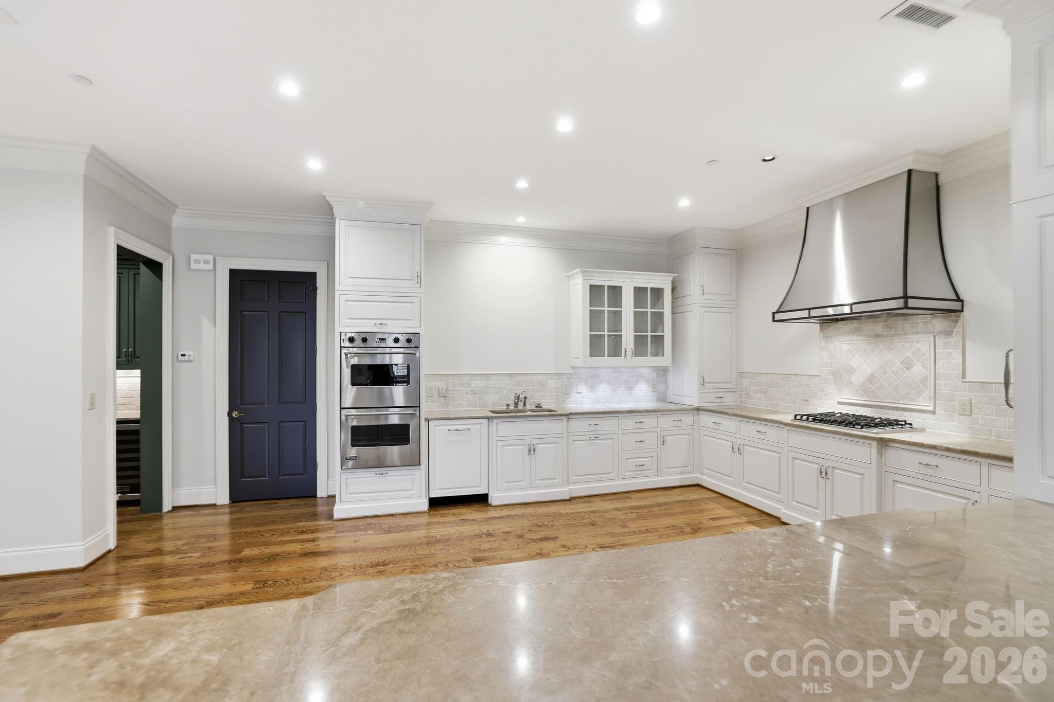 168 Cherokee Road Charlotte NC 28207