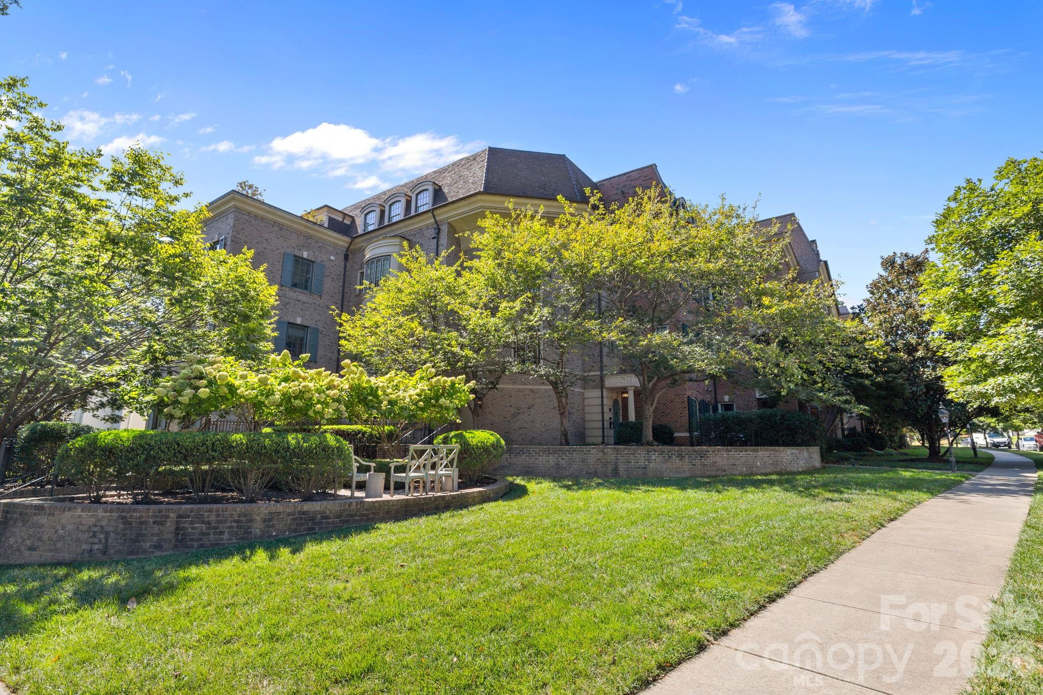 168 Cherokee Road Charlotte NC 28207