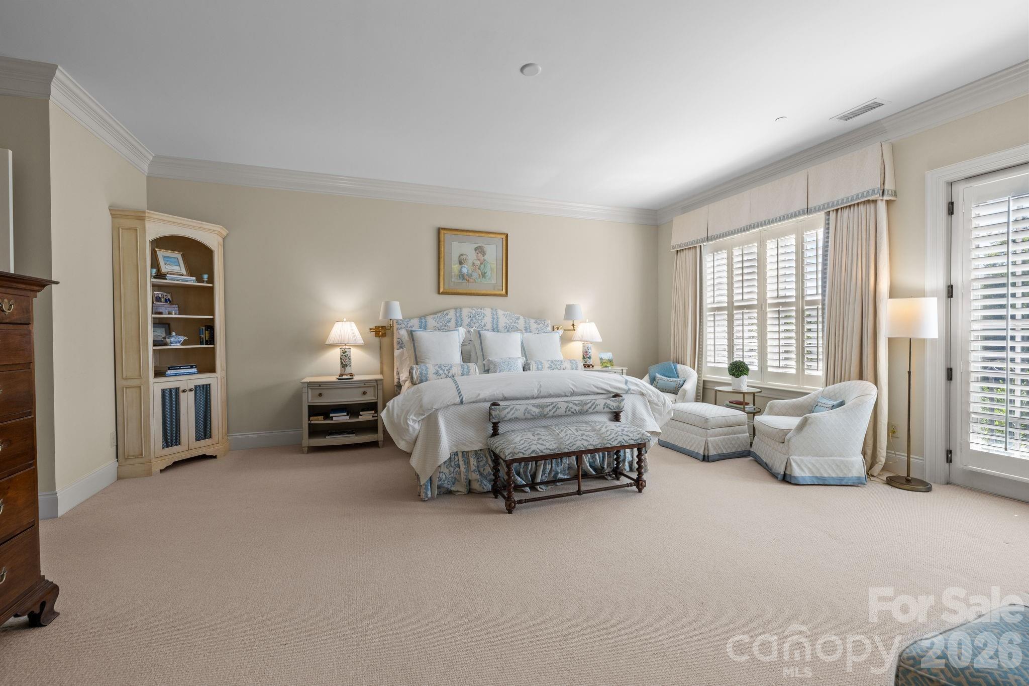 168 Cherokee Road Charlotte NC 28207